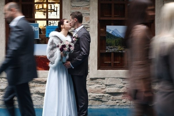 Продам свадебную норковую шубки.