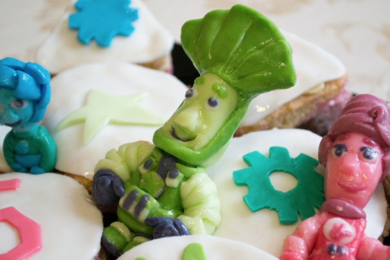 Мой первый опыт работы с мастикой.