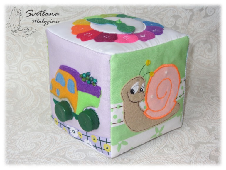 Развивающий кубик