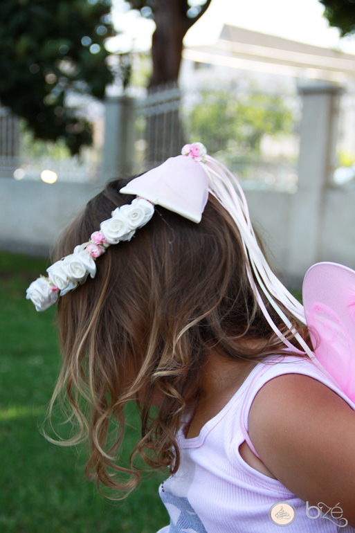 Веночки для волос с лентами по 1200 рублей.