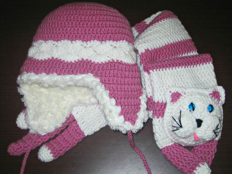 Очень тепленькая шапочка для девочки и котошарфик