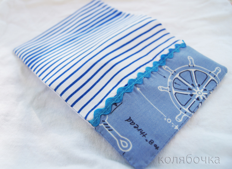 Обложка на паспорт с лягушатами.