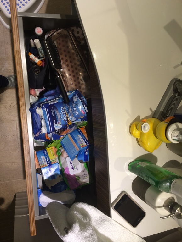 f5bb8d64bd9b26c8d75b8b28f6443d81.jpg