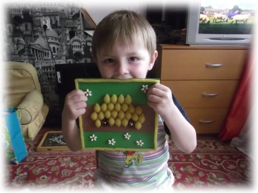 Машина из макарон