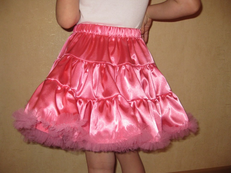 Коралловая юбочка