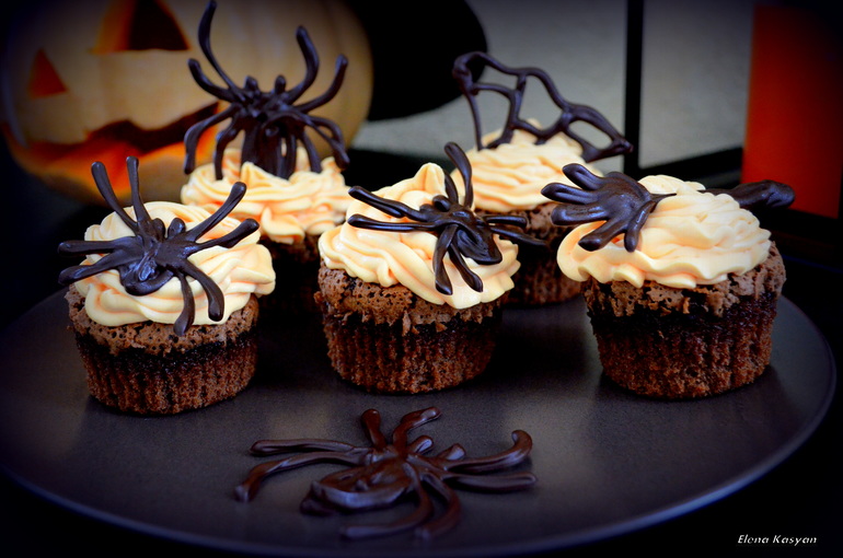мои "хэллоуинские" капкейки