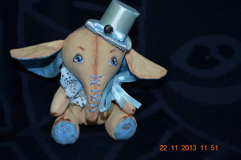 Лошадка - символ 2014 года и другие игрушки в подарок самым близкими дорогим  людям