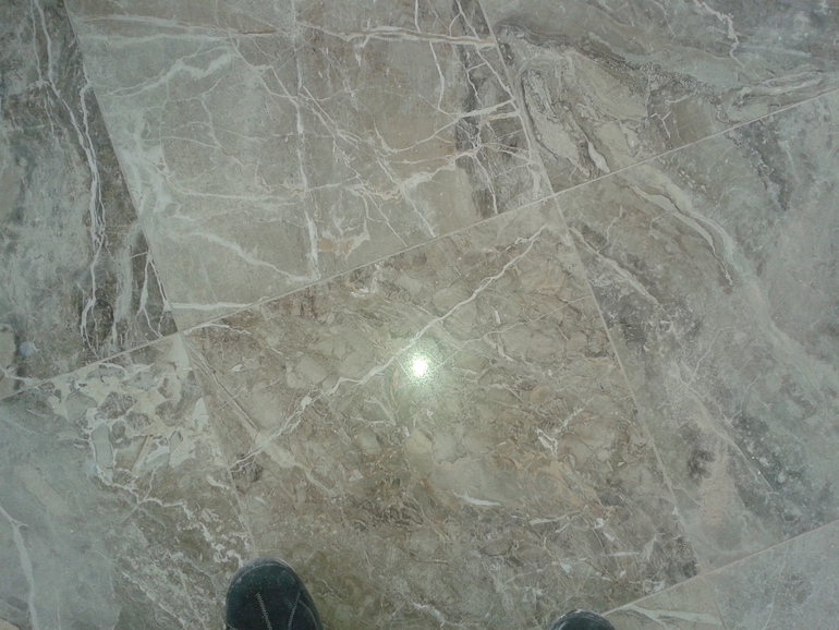 Керамогранит на пол первого этажа