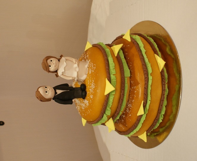 Свадебные торты и пирожные.