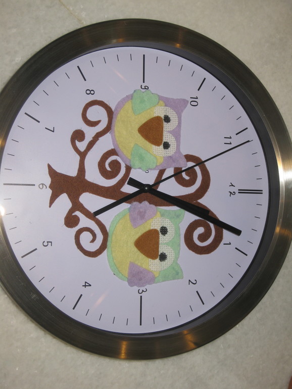 Декорирование фетром настенных часов