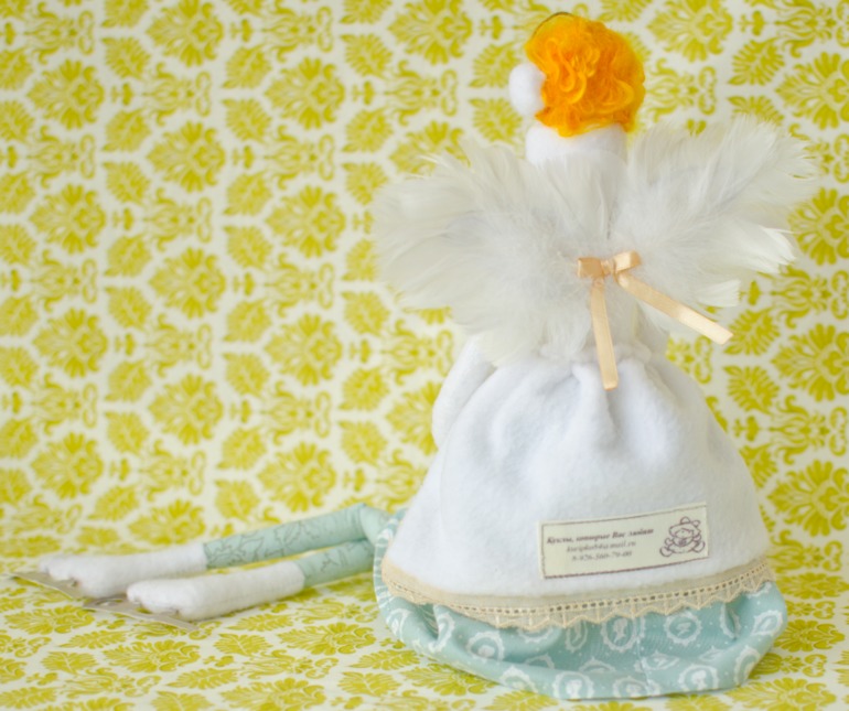 Тильда на коньках