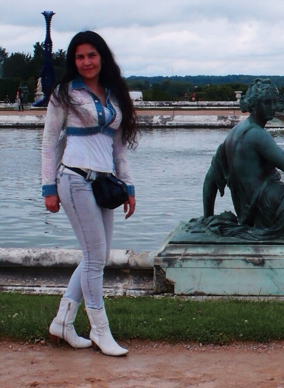 d766db4b7d543c4ead2d7ebfaca85be4.jpg