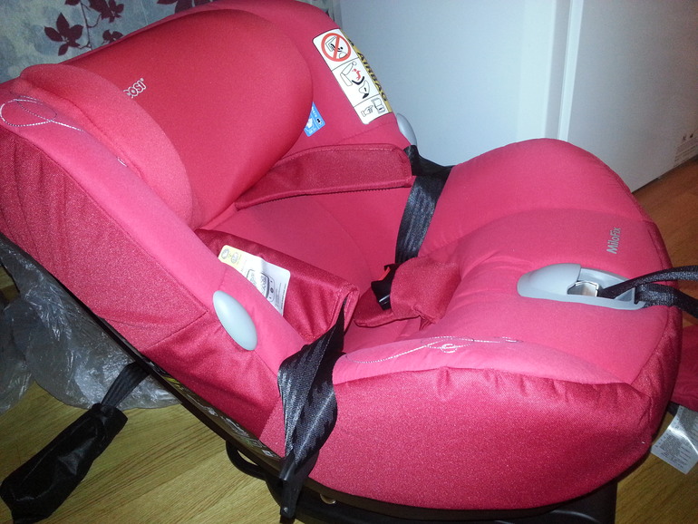 Автокресло Maxi cosi Milofix от рождения до 18 кг.