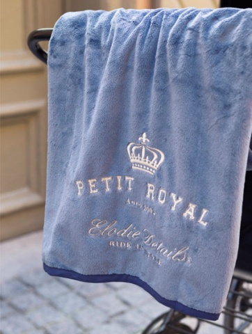 У кого есть плед Petit Royal Elodie Details?
