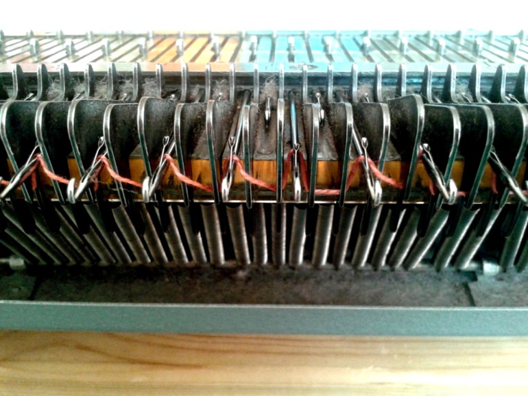 Достаём бабушкину вязальную машину.....