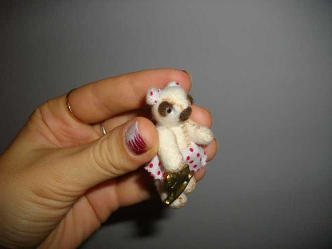 А покажу-ка я вам, девочки...