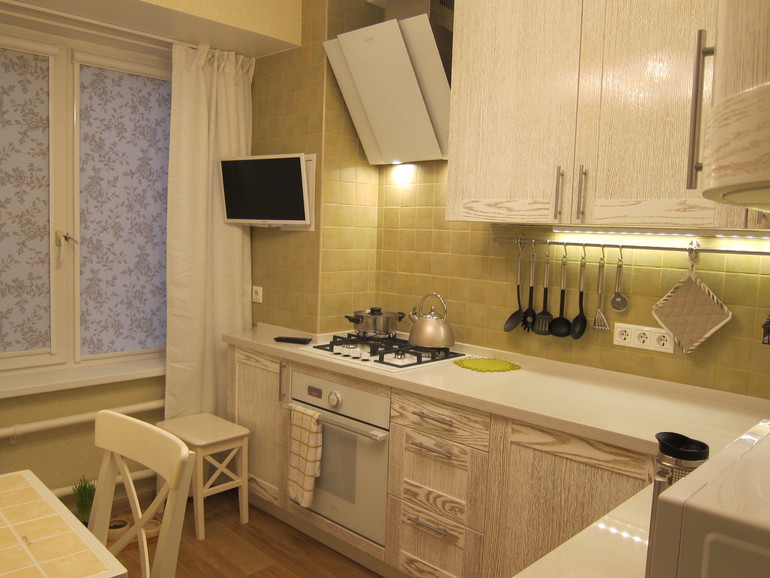 Снова приглашаю на кухню) Теперь доделанную. Осторожно, много фото!