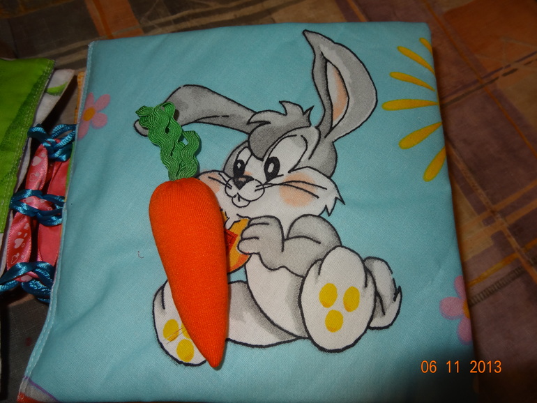 Вот такая книжка получилась в подарок.