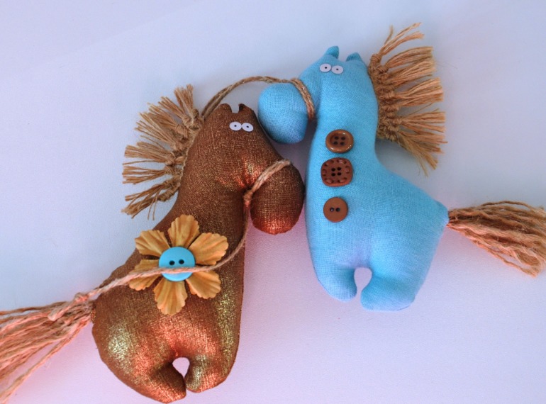 Лошадки на удачу в НовоМ году