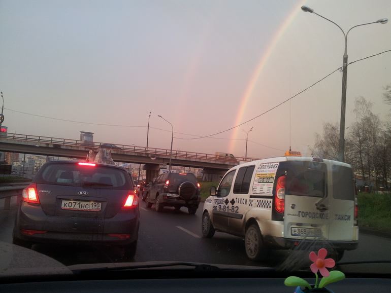 2 радуги как ... 2 полоски! Дарю всем на удачу!