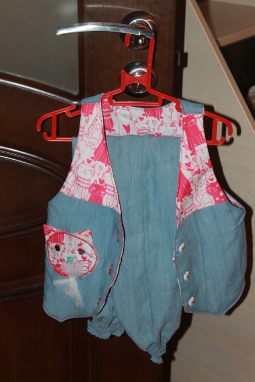 Джинсовый комплект и рубаха