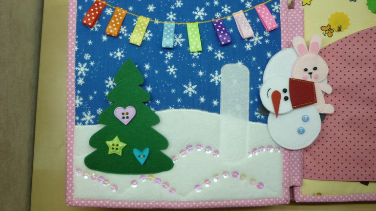 Книжечка с дракошей.