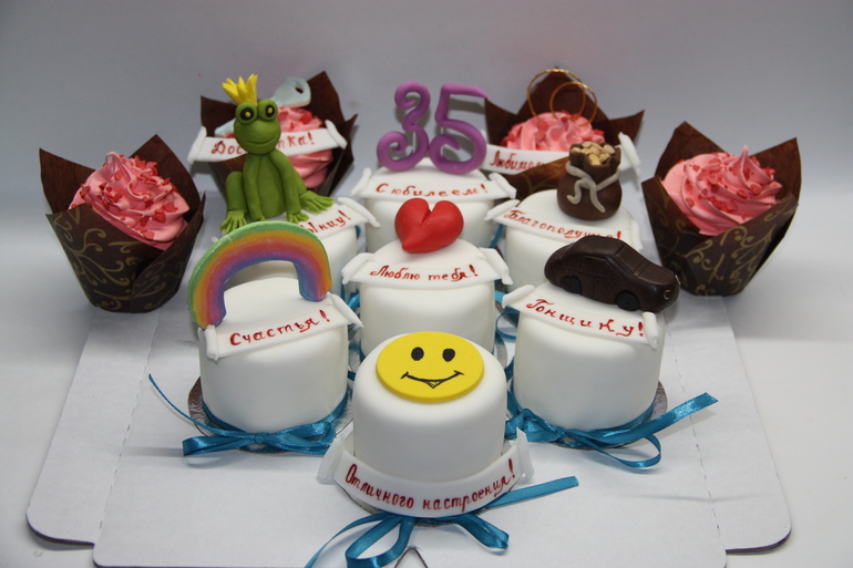 Мини тортики.