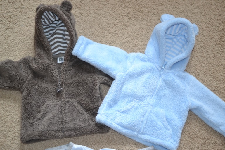 Продам б/у вещи Картерс пакетом или штучно