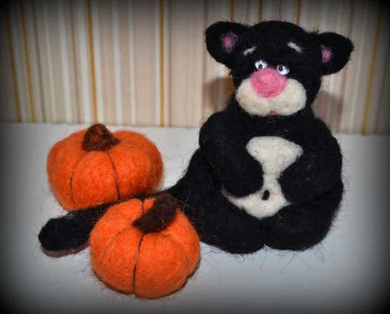 Кот,опоздавший на Хеллоун))