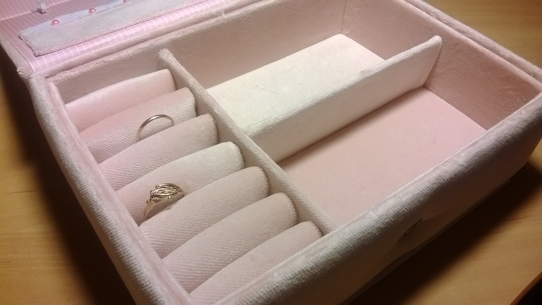 2 шкатулки для ювелирных украшений