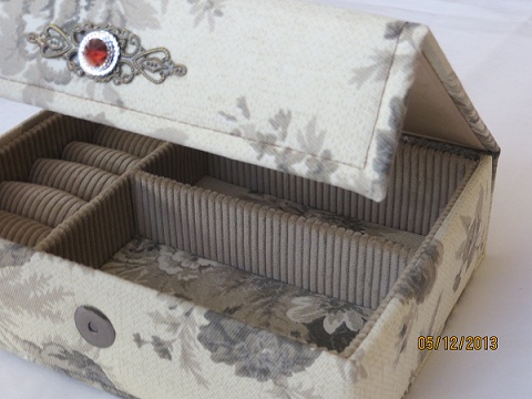 2 шкатулки для ювелирных украшений