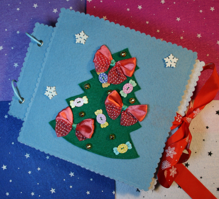 фетр елка развивающая книжка. зимняя книжка из фетра. как сделать новогоднюю книжку. новогодняя книжка из фетра. новогодняя книжка для парня своими руками.