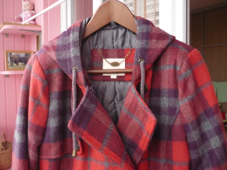 Новое пальто в клетку quiksilver р-р M from UK