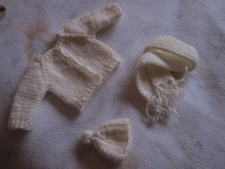 Часть вязалок для зайцев и тильд...