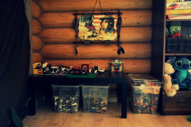 Уголок лего