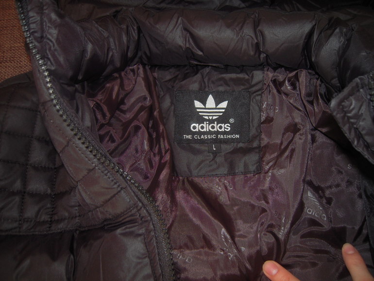 Пристрою мужскую куртку ADIDAS р-р L за 2200руб!