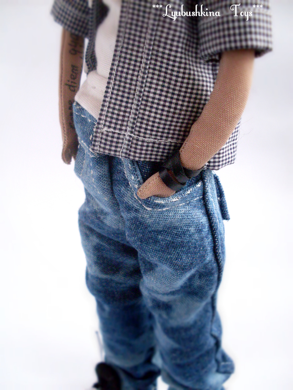 Портретная кукла корейского певца Yong Jun Hyung