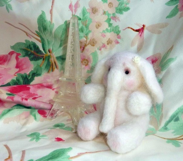 Первый опыт в фелтинге моей дочки!