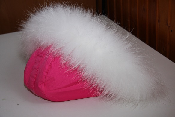 Меховые опушки и бомбошки!!!Мех в наличии!!! Разный!!