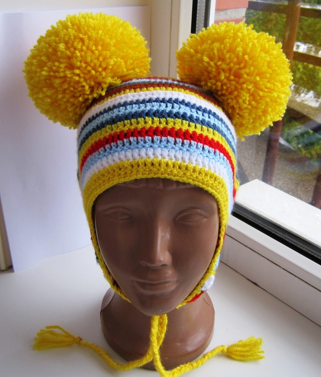 Шапочка к кофточке.