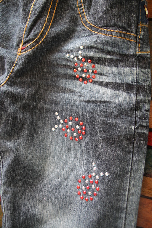 Первая работа со стразами