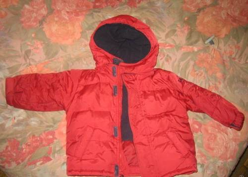 Пуховичек GAP,2 полукомбинезона и шапка в подарок 1400 (за все)