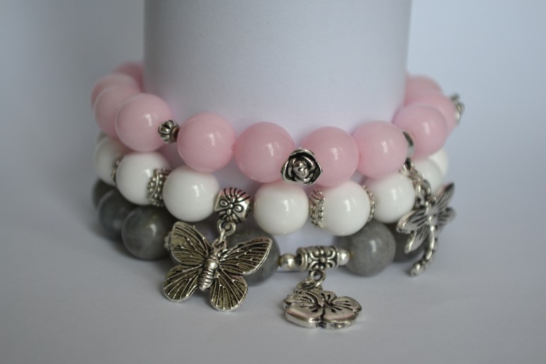 Браслеты из натуральных камней 250р за штуку