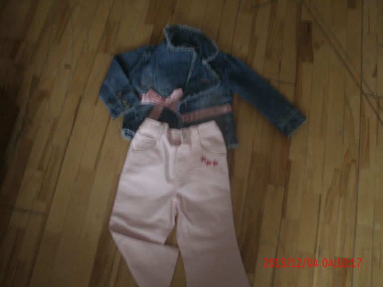 продам для девочки 74-86р