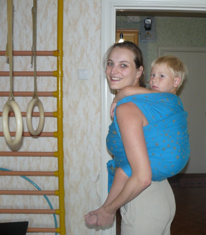 Тест-драйв слинга-шарфа Звездное небо от Mum's Era