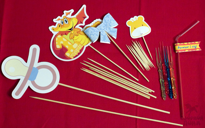 Украшаем стол и стену, подручные средства