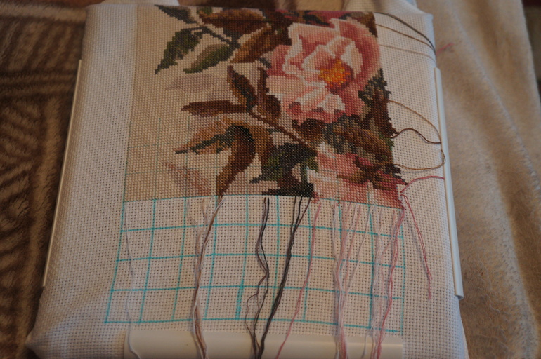 А у меня два вышивальных процесса!