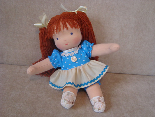 Первая куколка на новом месте