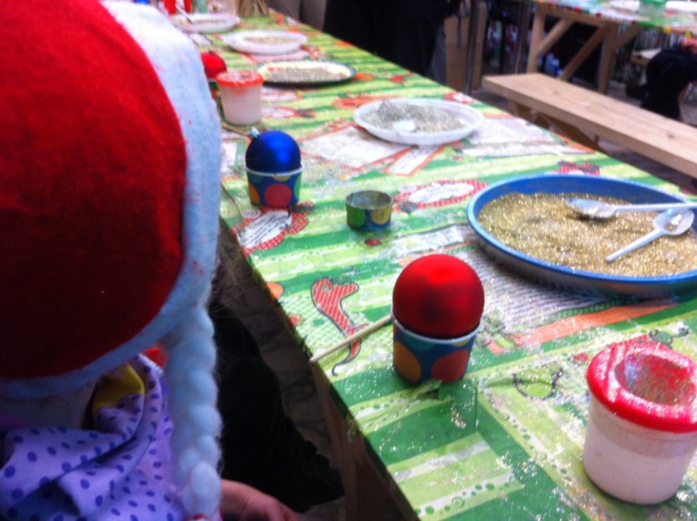 ФАБРИКА ЕЛОЧНЫХ ИГРУШЕК НА ВВЦ