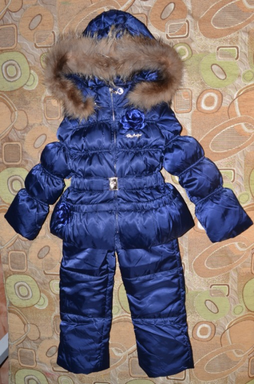 Пристрою итальянский пуховик сказочной красоты р-р 98 маломерит!